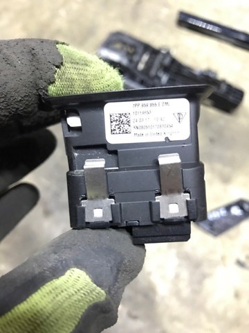 7PP959855CDML PORSCHE Кнопка стеклоподъемника передняя купить в Черкассы