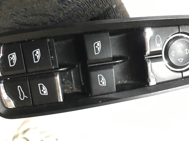 PORSCHE 7PP959858QDML в наличии Полтава