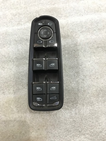 PORSCHE 7PP959858QDML в наличии Каменское