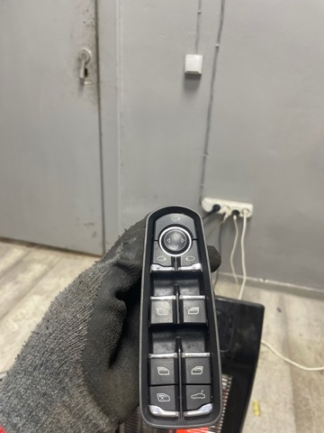 7PP959858RDML PORSCHE Кнопочный блок управления стеклоподъемником передний левый купить в Одесса