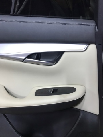 Карточки обшивки задних дверей 829A15NE0A NISSAN