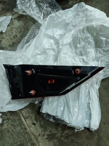 83A945094B VAG Фонарь задний правый внутренний купить в Ровно