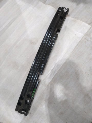Балка бампера заднего 850305NA0A NISSAN