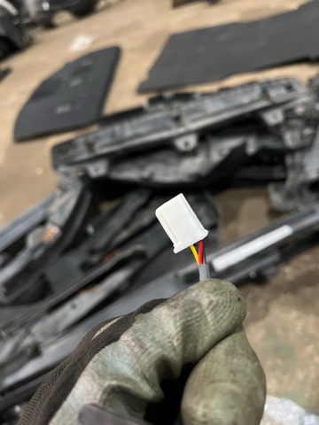 86267AL01A SUBARU купить в Павлоград