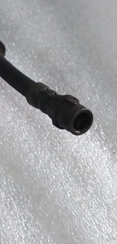 Гибкая тормозная трубка задняя 8K0611775J PORSCHE