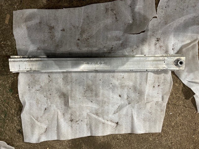 Балка бампера переднего 8R0807113D PORSCHE