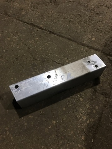 Кронштейн усилителя заднего бампера 8R0807331D PORSCHE