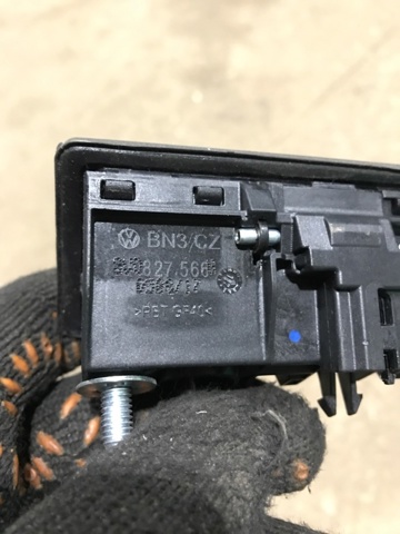 8V0827566A купить Винница