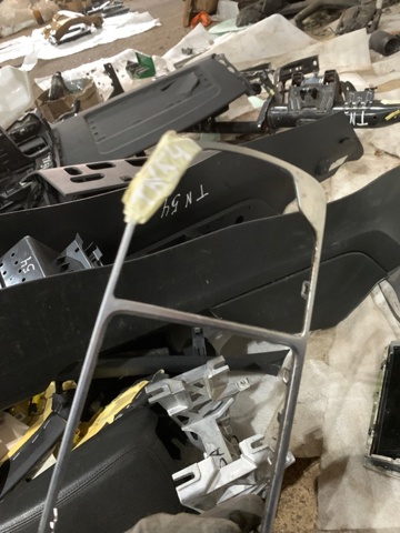 VAG 8V0864260A3Q7 в наличии Запорожье