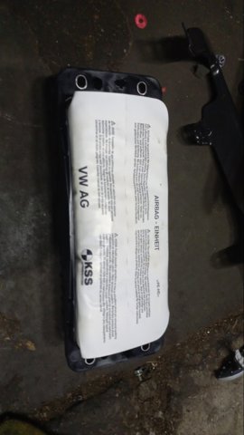 Подушка безопасности боковая 8V0880204C VAG