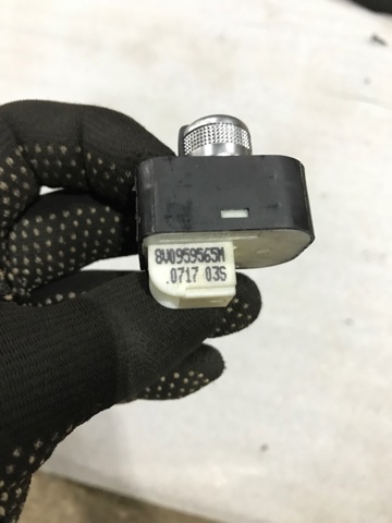 8V0959565M VAG Блок управления зеркалами заднего вида, на двери купить в Хмельницкий