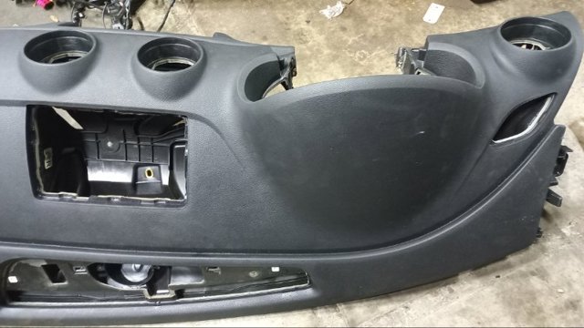 8V1857001J24A VAG Торпедо купить в Каменское