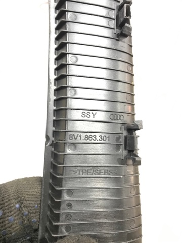 VAG 8V18633014PK в наличии Ровно