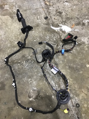 Электропроводка передней двери 8V4971030G VAG