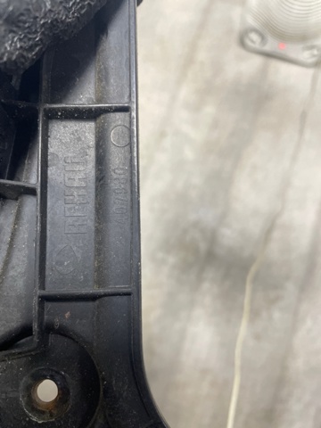 8V5807378A VAG Направляющая заднего бампера правая купить в Каменское