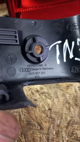 8V5827231 VAG купить в Украина