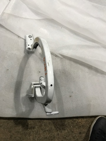 VAG 8V5827302C Петля крышки багажника в наличии Кривой Рог