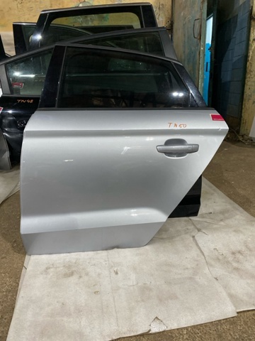 8V5833051C Дверь задняя левая купить Полтава