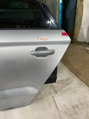 VAG 8V5833051C Дверь задняя левая в наличии Ровно