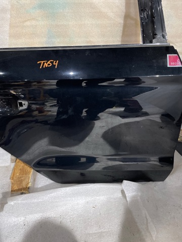 Задняя правая дверь 8V5833052A VAG