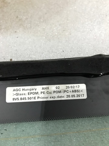 8V5845501ENVB Заднее стекло купить Чернигов