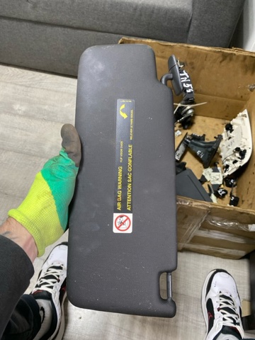 8V5857552D7C0 VAG Козырек солнцезащитный купить в Киев