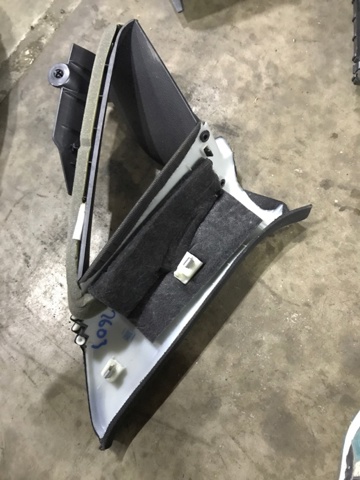 Обшивка стойки кузова внутренняя, задняя левая 8V5867287ODD VAG