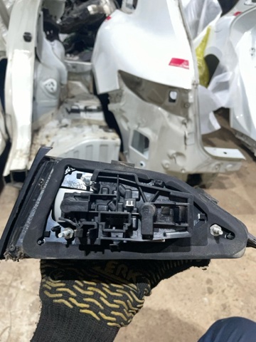 VAG 8V5945093J Фонарь задний левый внутренний в наличии Полтава