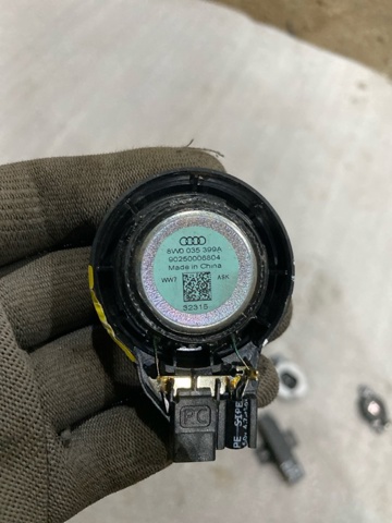 VAG 8W0035399A в наличии Полтава