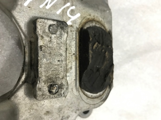 Крепление подушки коробки передач 8W0399118C VAG