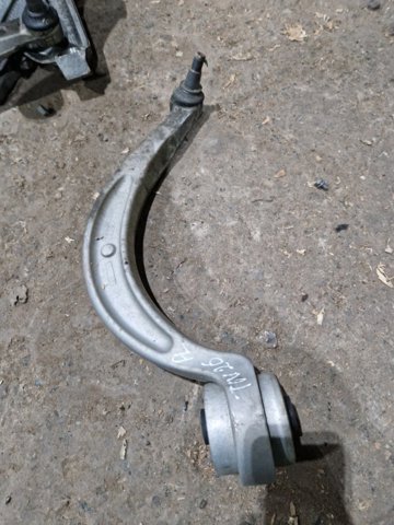 Рычаг передний нижний левый 8W0407693B VAG