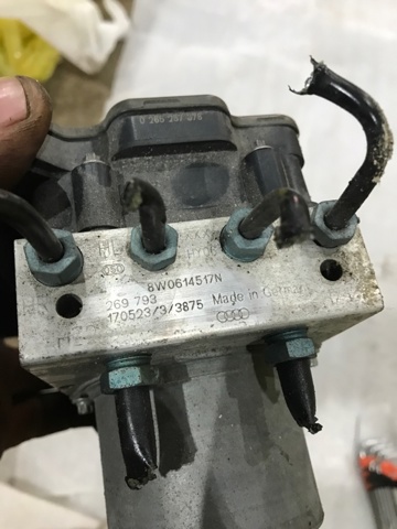 8W0614517QBEF VAG Блок АБС купить в Черновцы
