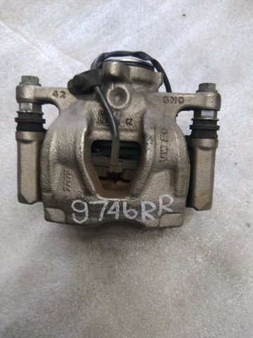 Скоба тормозного заднего суппорта 8W0615426 VAG