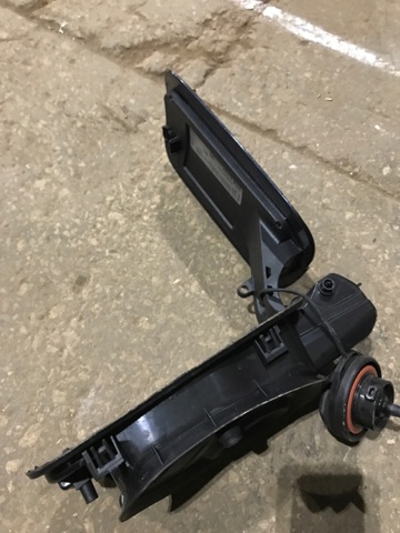 Уплотнитель заливной горловины топливного бака 8W0809906 VAG