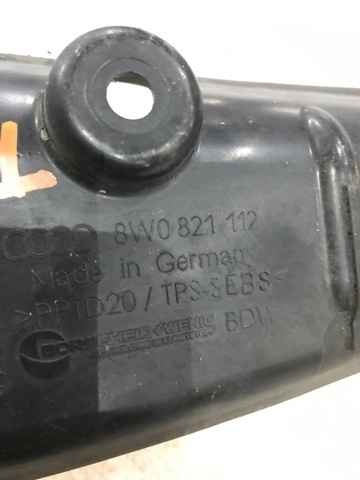 8W0821112 Уплотнитель крыла купить Львов