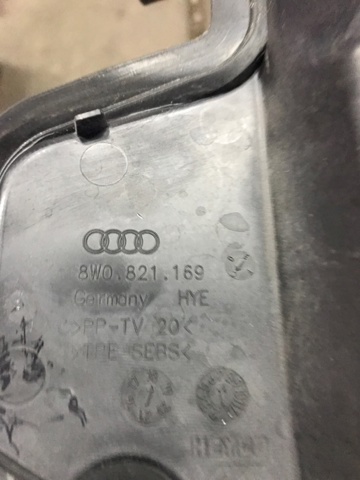 8W0821169C VAG Заглушка жабо боковая купить в Хмельницкий