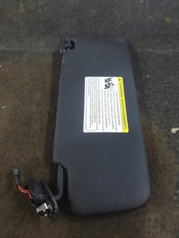 Козырек солнцезащитный 8W0857552AM7C0 VAG