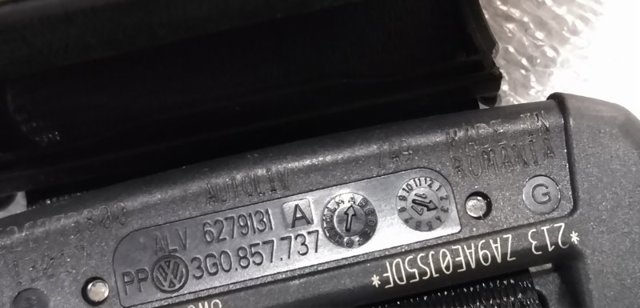 VAG 8W0857807BV04 Ремень безопасности задний центральный в наличии Каменское