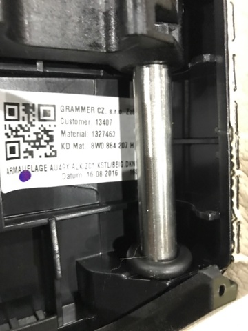 VAG 8W0864207HZC1 Подлокотник центральной консоли в наличии Чернигов