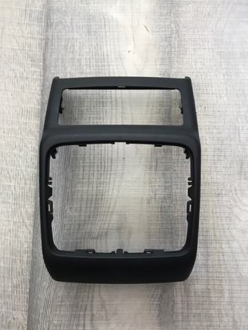 8W08643766PS VAG купить в Чернигов