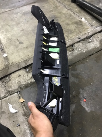 VAG 8W0885704AG38M в наличии Запорожье