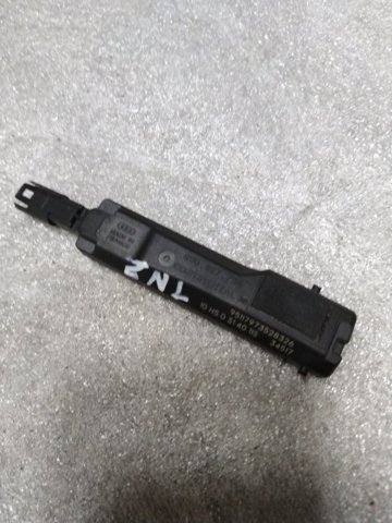 Концевой выключатель 8W0927754 VAG