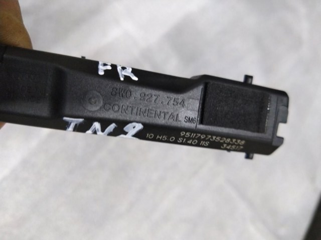 VAG 8W0927754 Датчик закрывания дверей в наличии Кривой Рог