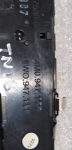 VAG 8W0947111BC5 Плафон освещения салона (кабины) задний в наличии Хмельницкий