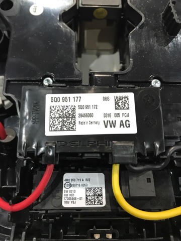 8W0947135AKBV2 Плафон освещения салона (кабины) купить Кривой Рог