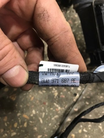 8W0971687AH VAG Жгут проводов задней двери купить в Ирпень
