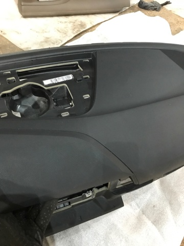 8W1857001K24A VAG Торпедо купить в Киев