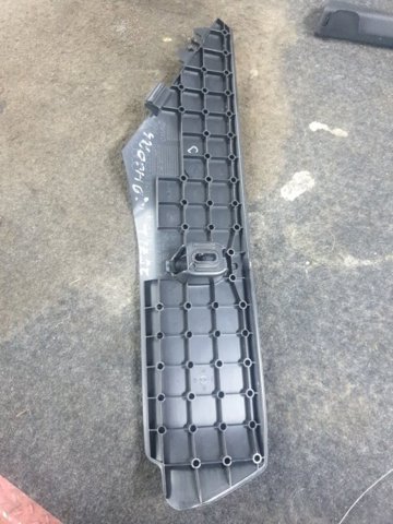 VAG 8W1863312A4PK Накладка декоративная центральной консоли в наличии Николаев