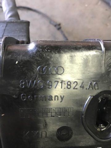 VAG 8W1971051A в наличии Черновцы