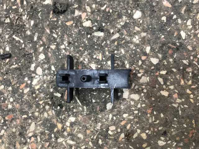 VAG 8W5827127 в наличии Украина